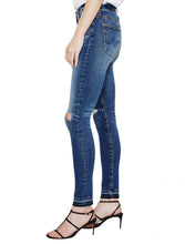 Load image into Gallery viewer, Farrah Ankle Skinny - AG JEANS
