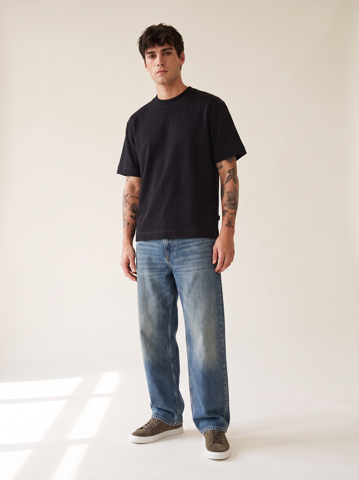 HEAVYWEIGHT T-SHIRT - LES DEUX – BLACK - Full Front Model