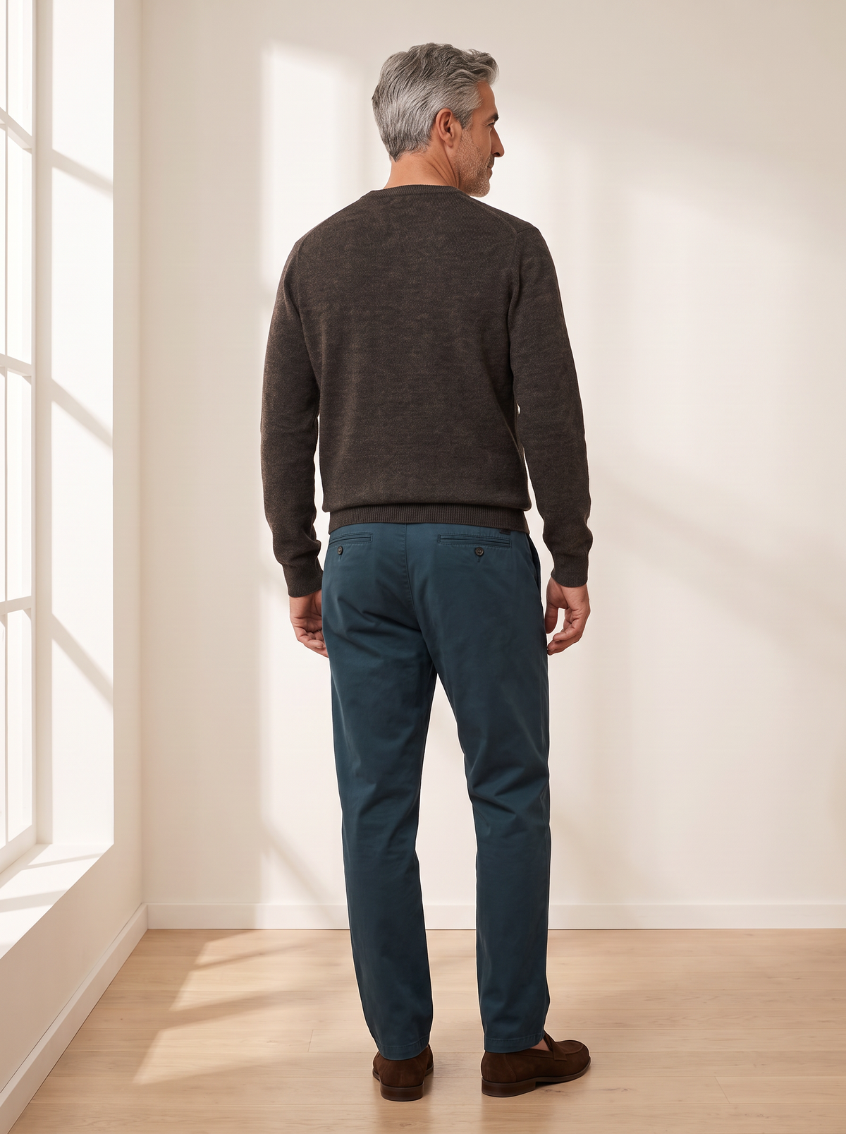 MERINO MOULINE WOOL CREWNECK – DARK BROWN - Full Body Back