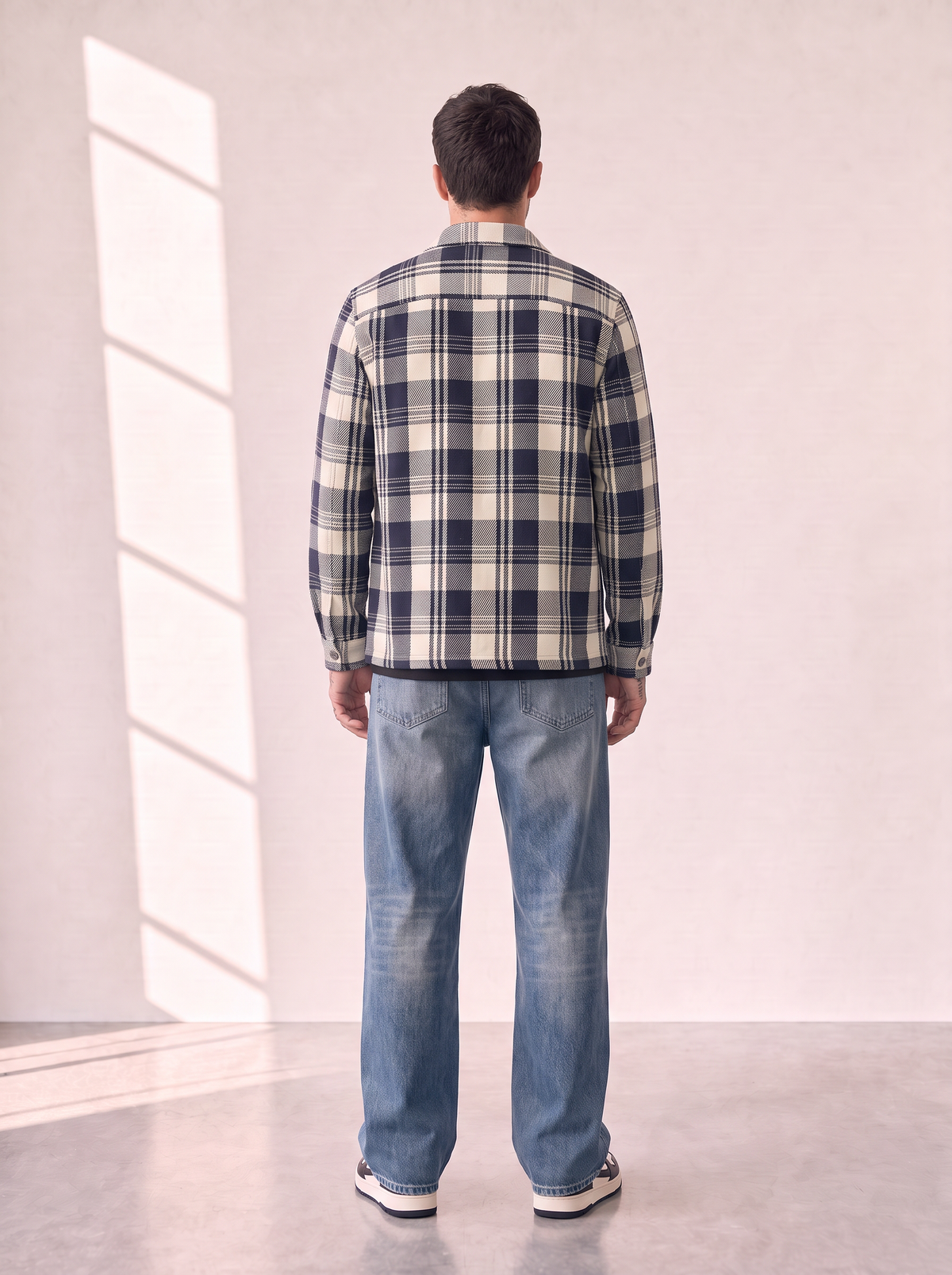 STRUCTURED CHECK OVERSHIRT - LES DEUX – DARK NAVY - Full Back Model