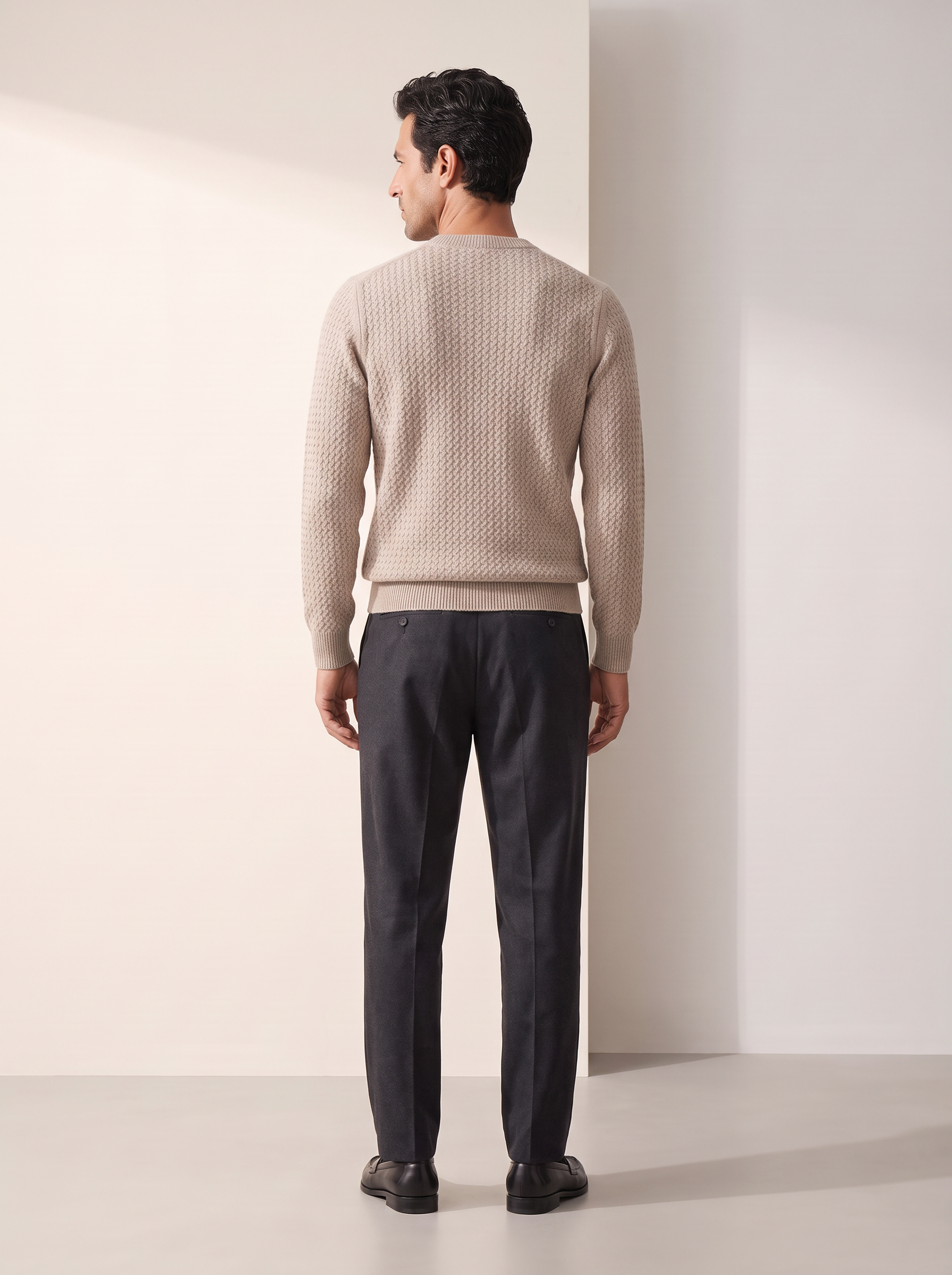 CHAINLINK CREWNECK – OAT - Full Body Back