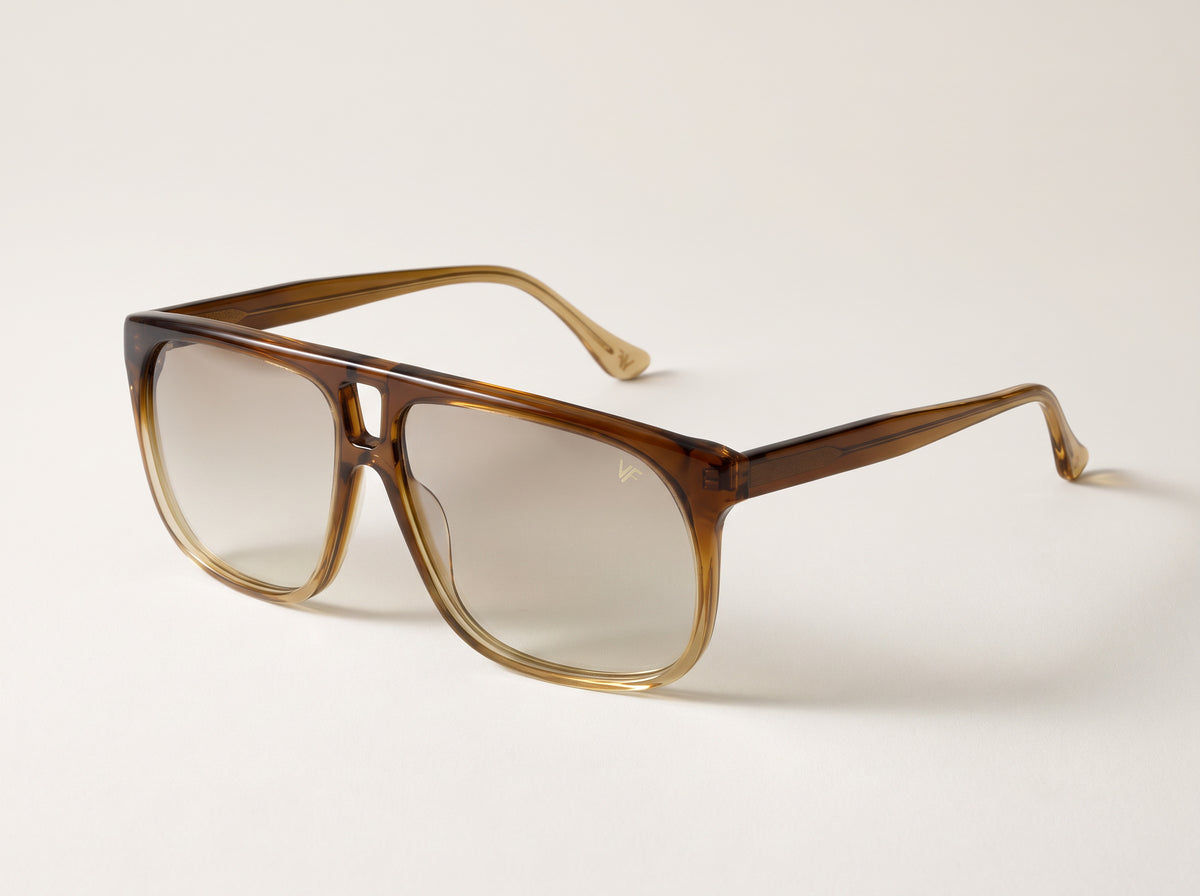 Vintage Frames Riviera Gradient Brown – Light Brown Gradient – GRADIENT BROWN / LIGHT BROWN GRADIENT - Three-quarter