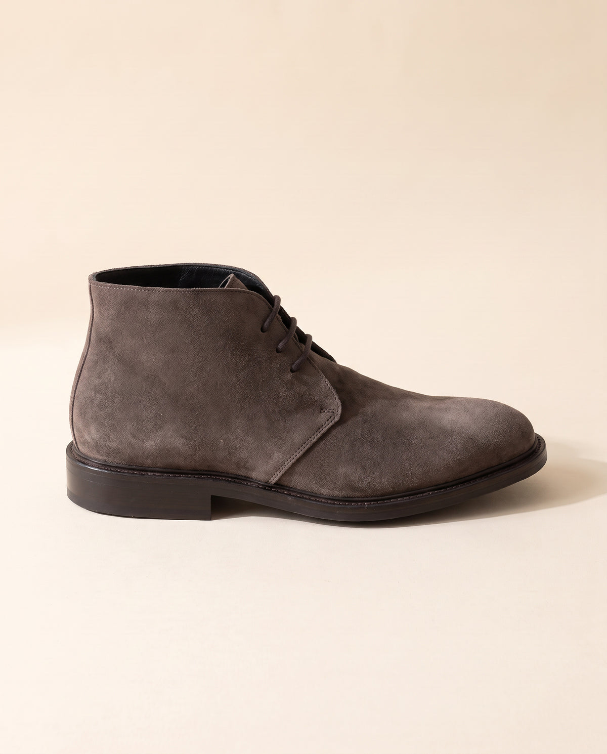 Robert Barakett Nicky Suede Chukka Boot – BROWN - Side Profile