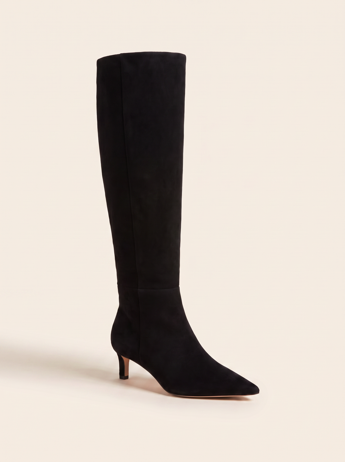 L’AGENCE Baxter Boot – BLACK SUEDE - Three-Quarter Product Hero