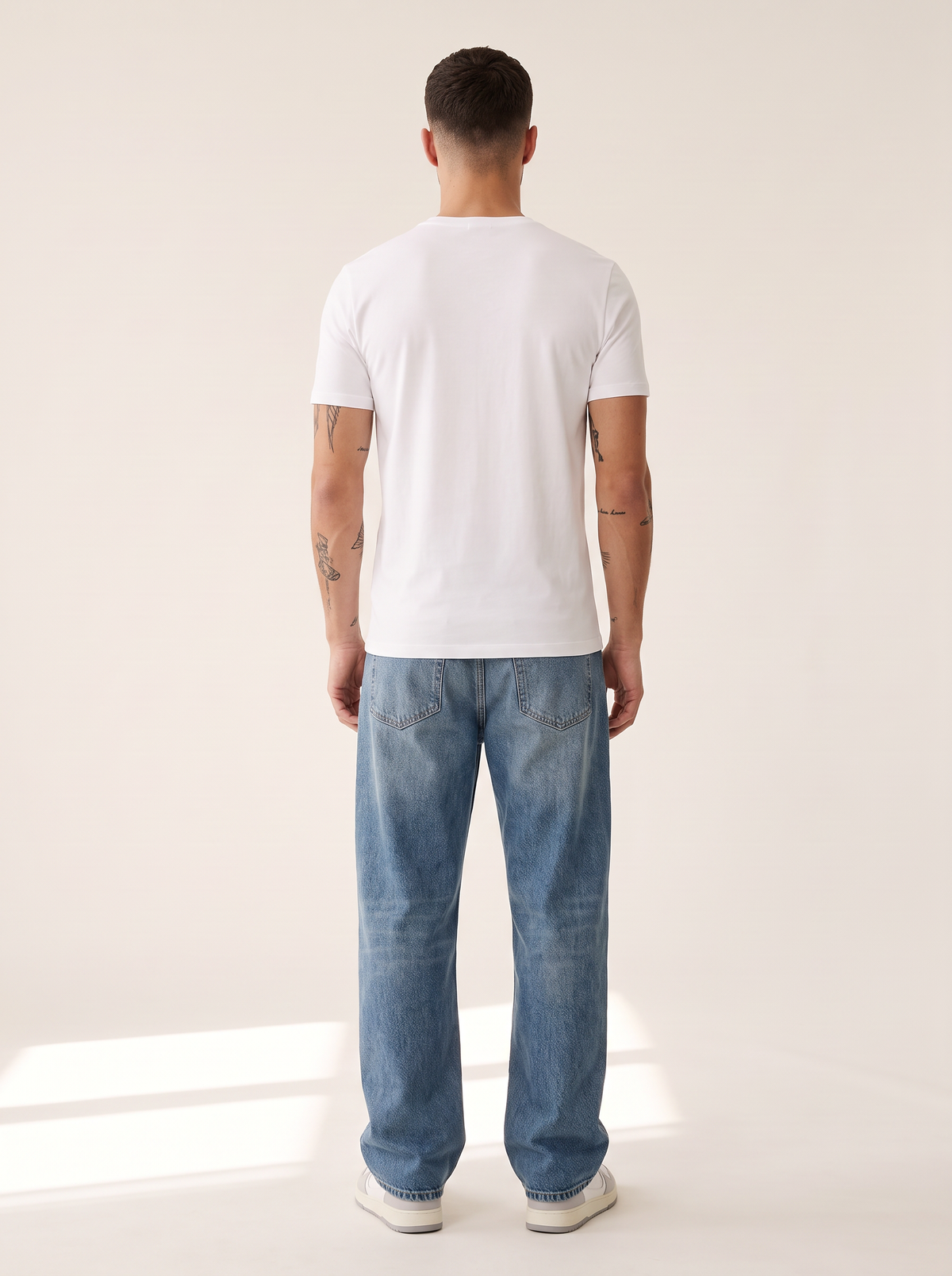 NORREGAARD TONAL T-SHIRT - LES DEUX – WHITE/WHITE - Full Back Model