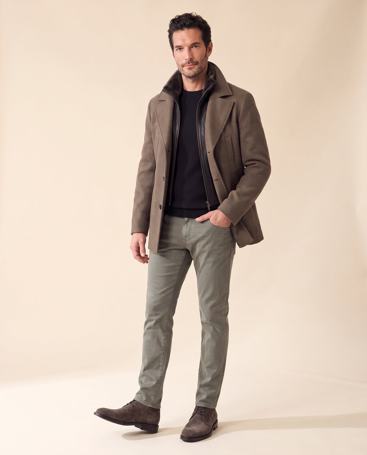 Robert Barakett Nicky Suede Chukka Boot – BROWN - Full-Length Styled Model