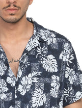 Load image into Gallery viewer, BANDANA PRINT SHORT SLEEVE SHIRT - DESOTO
