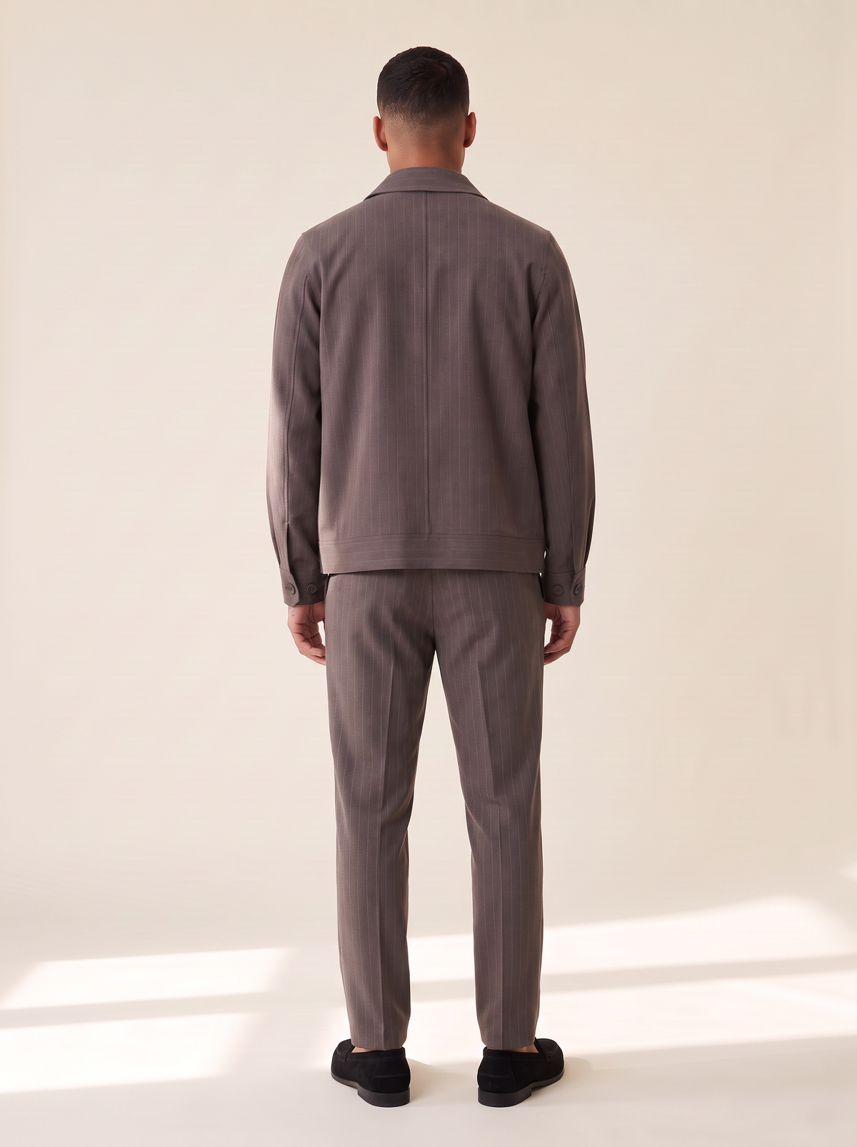 PINSTRIPE COACH JACKET - LES DEUX – SHOPPING BAG BROWN - Full Back Model