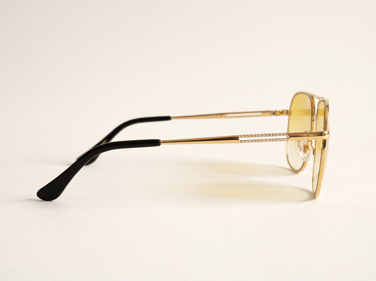 Vintage Frames Bellagio Two-Tone Yellow / White Gold – Photochromatic Light Yellow Gradient – TWO-TONE YELLOW / WHITE GOLD / PHOTOCHROMATIC LIGHT YELLOW GRADIENT - Side profile