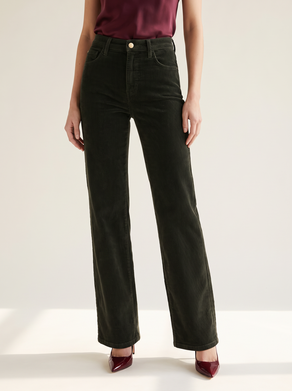 L’AGENCE Scottie Corduroy Pant – ARMY - Hero Front