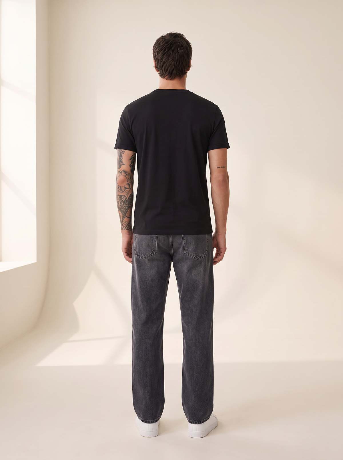 ENCORE T-SHIRT - LES DEUX – BLACK/BLACK - Full Back Model
