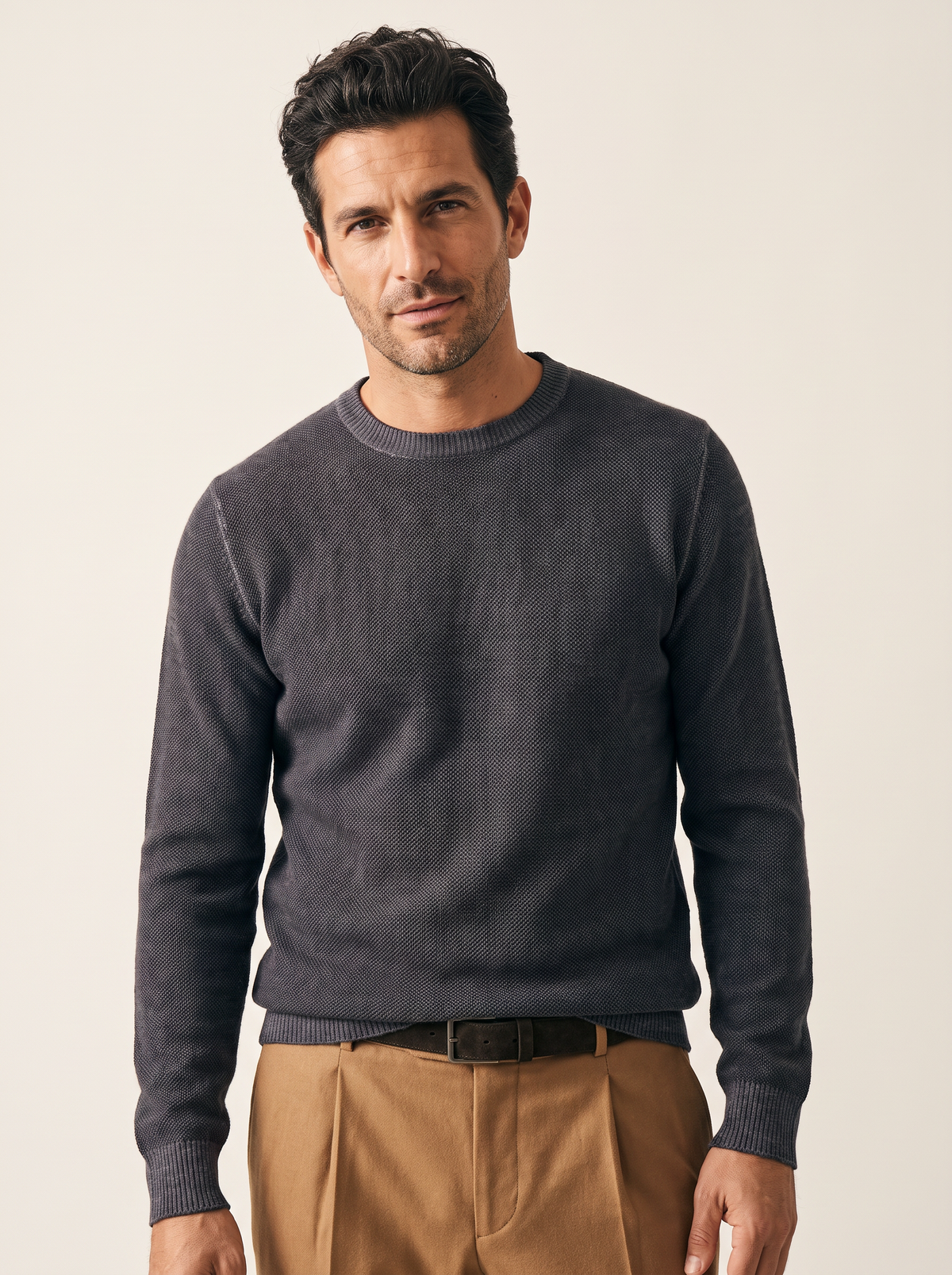 FERRANTE ESSENTIAL TEXTURED MERINO CREWNECK – DARK CHARCOAL - Hero Front
