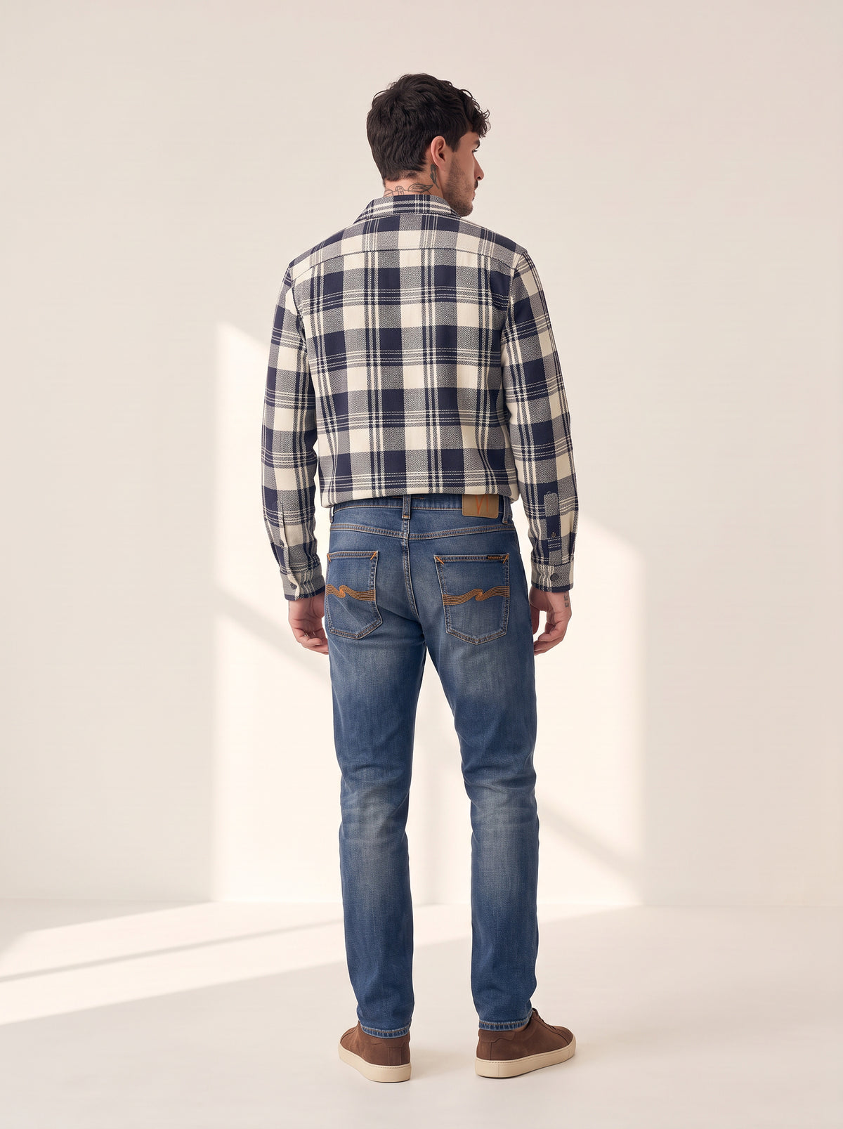 LEAN DEAN TROUBLED SEA - NUDIE JEANS – TROUBLED SEA - Full Back Model