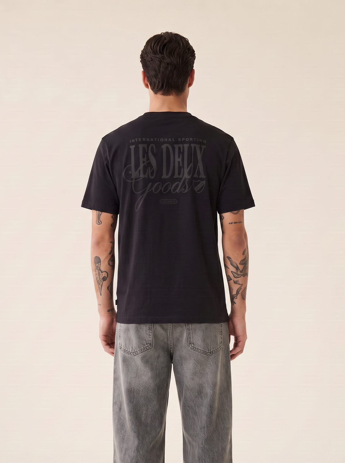 GOODS T-SHIRT - LES DEUX – BLACK - Hero Back
