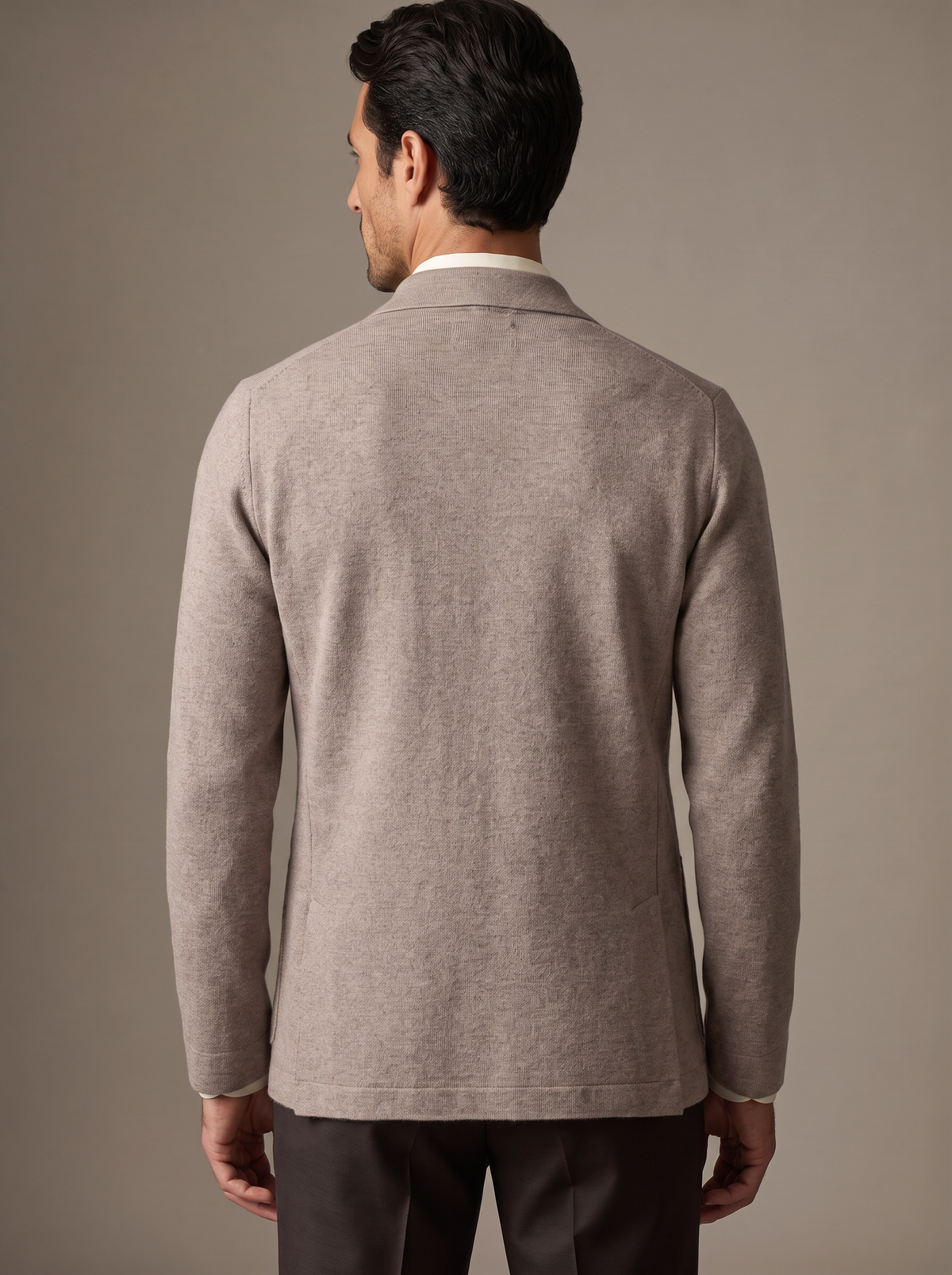 FERRANTE MERINO WOOL DOUBLE-BREASTED KNIT JACKET – WARM BEIGE TAUPE - Mid-body Back