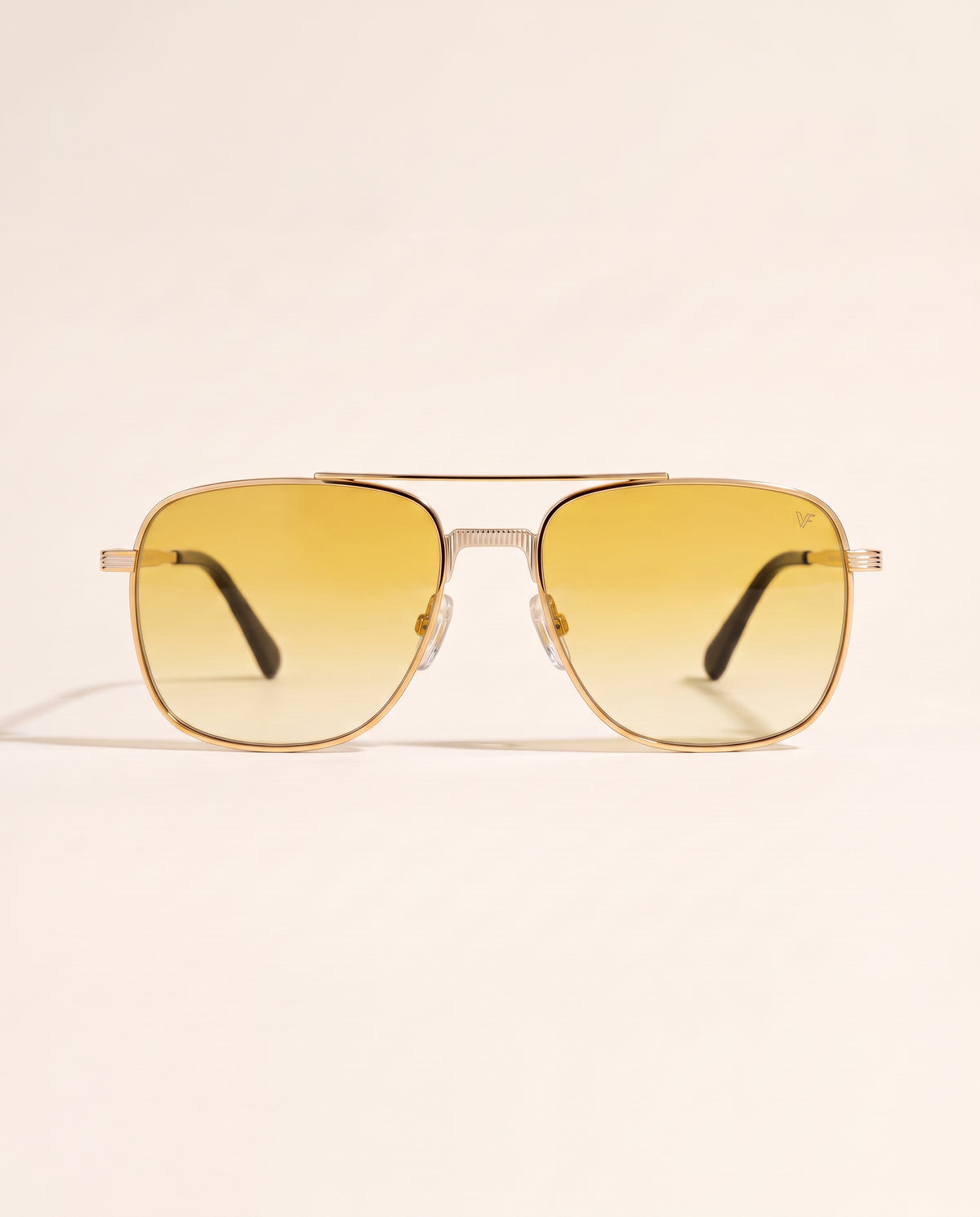 Vintage Frames Bellagio Two-Tone Yellow / White Gold – Photochromatic Light Yellow Gradient – TWO-TONE YELLOW / WHITE GOLD / PHOTOCHROMATIC LIGHT YELLOW GRADIENT - Front hero