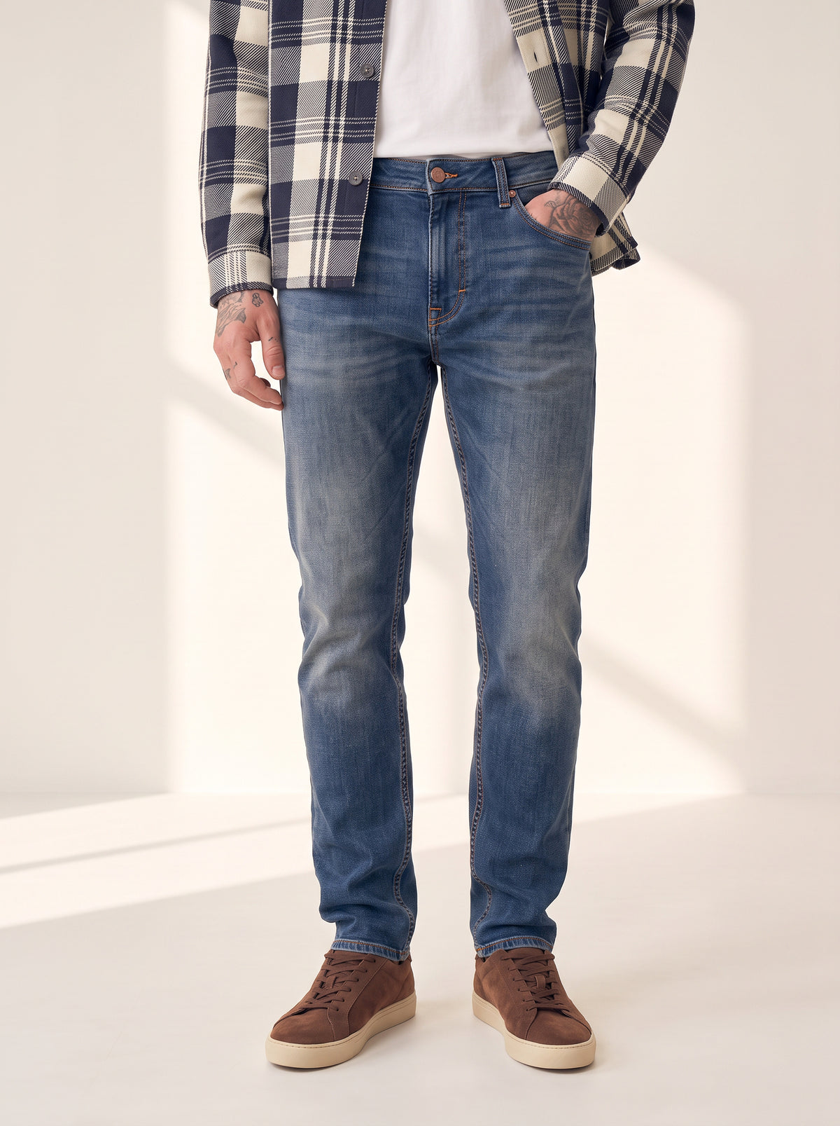 LEAN DEAN TROUBLED SEA - NUDIE JEANS – TROUBLED SEA - Hero Front