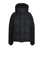 Load image into Gallery viewer, Junction Parka Black Label - CANADA GOOSE
