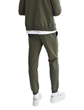 Load image into Gallery viewer, MIDWEIGHT TERRY SLIM SWEATPANTS - REIGNING CHAMP
